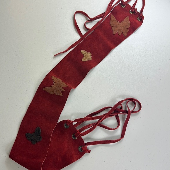 Red Leather waistband/belt with leather fringes and Butterfly Appliqués - Picture 1 of 4
